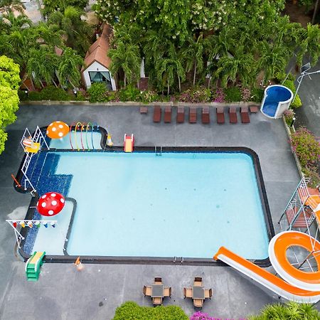 Villa Navin Beach Residence Jomtien Beach Esterno foto