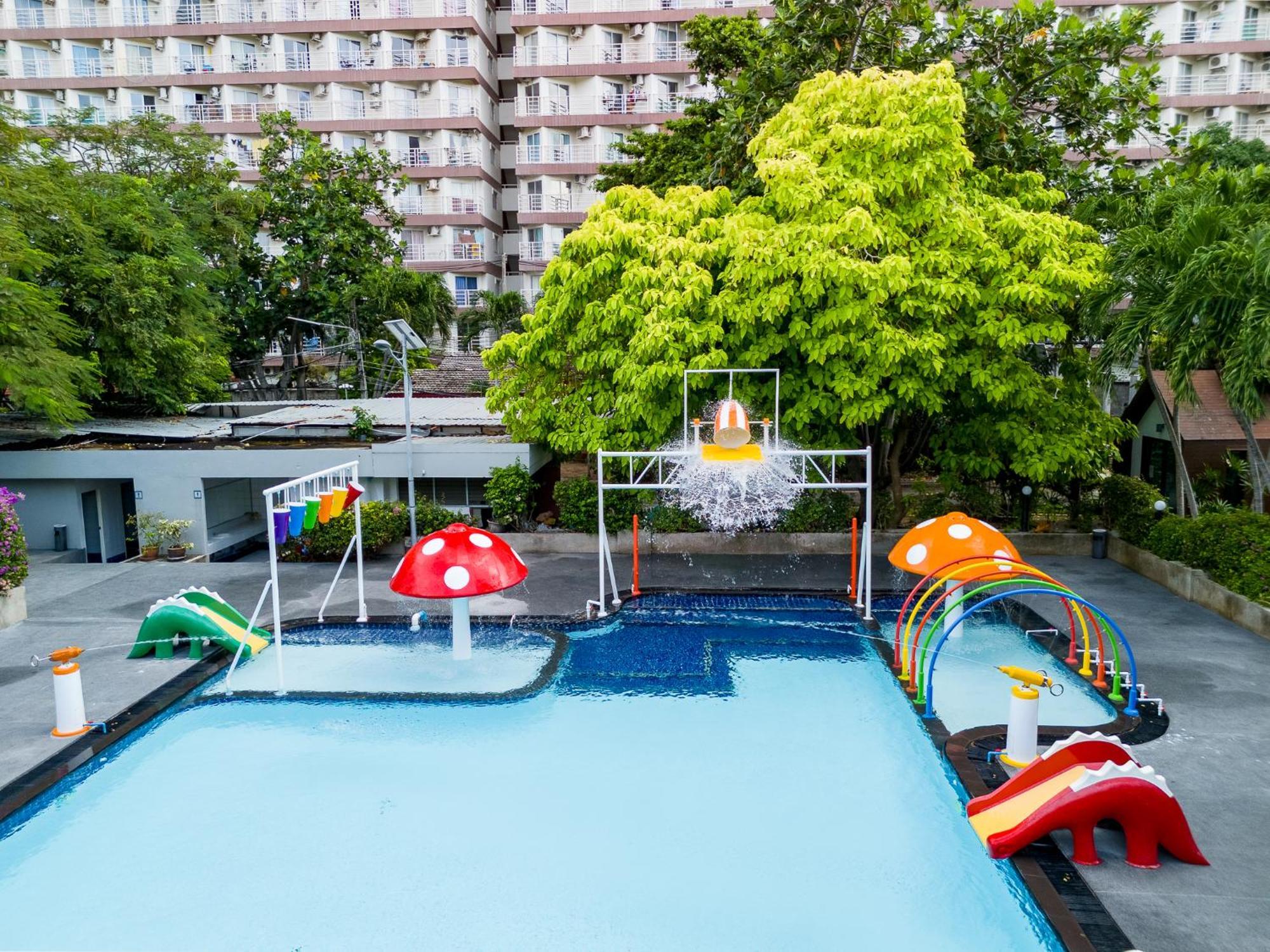Villa Navin Beach Residence Jomtien Beach Esterno foto