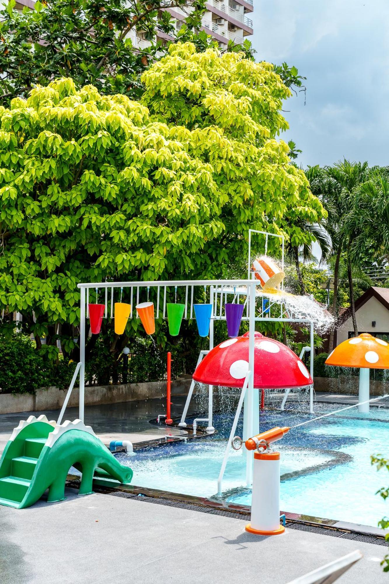 Villa Navin Beach Residence Jomtien Beach Esterno foto