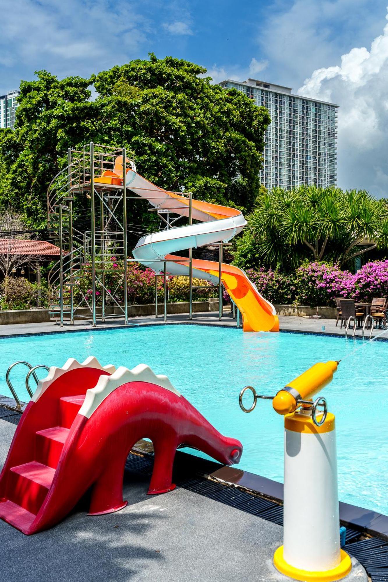 Villa Navin Beach Residence Jomtien Beach Esterno foto