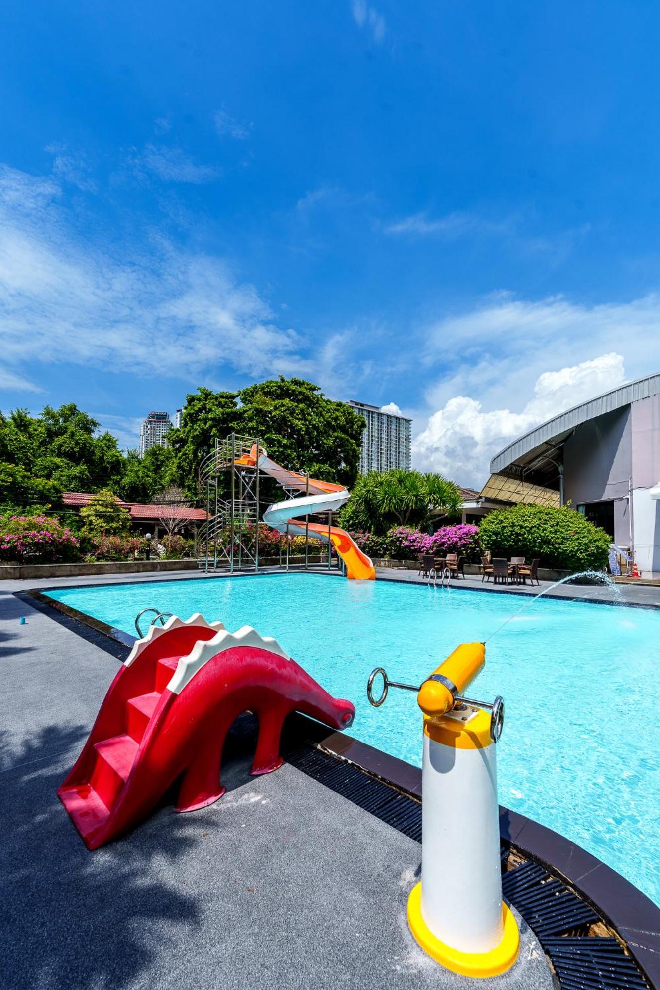 Villa Navin Beach Residence Jomtien Beach Esterno foto